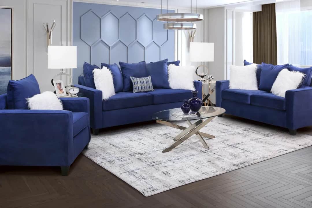 Jakie poduszki do niebieskiej kanapy - sprawdź idealne kolory i wzory Jakie poduszki do niebieskiej kanapy - sprawdź idealne kolory i wzory